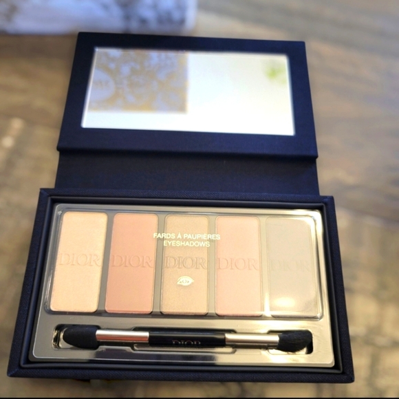 *NIB* DIOR ÉCRIN COUTURE Iconic Eyeshadow Makeup Pallette - Picture 3 of 7
